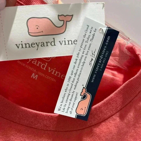NWT Vineyard Vines Men’s Long Sleeve Red Orange Burger Whale Tee Shirt M - Picture 3 of 3